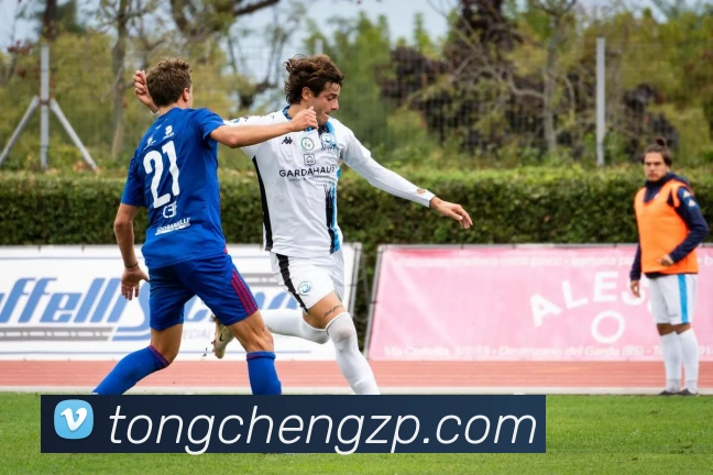 科比24号球衣背后的传奇故事：从8号到24号的意义解读